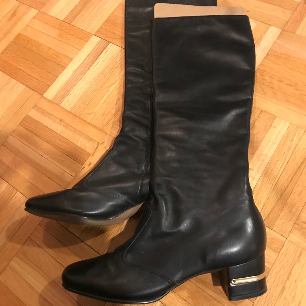 Selby Vintage Boots —- black size 6.5 M — leather —- excellent
